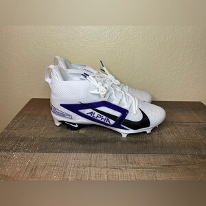 Nike Alpha Menace Elite 4 “White Purple”
- Size 11 Men.